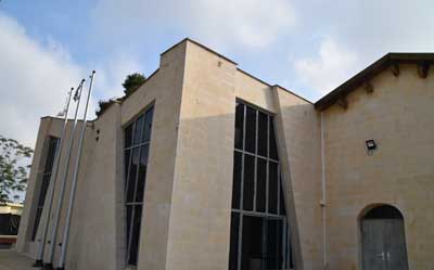 בית יד לבנים בפרדס חנה כרכור